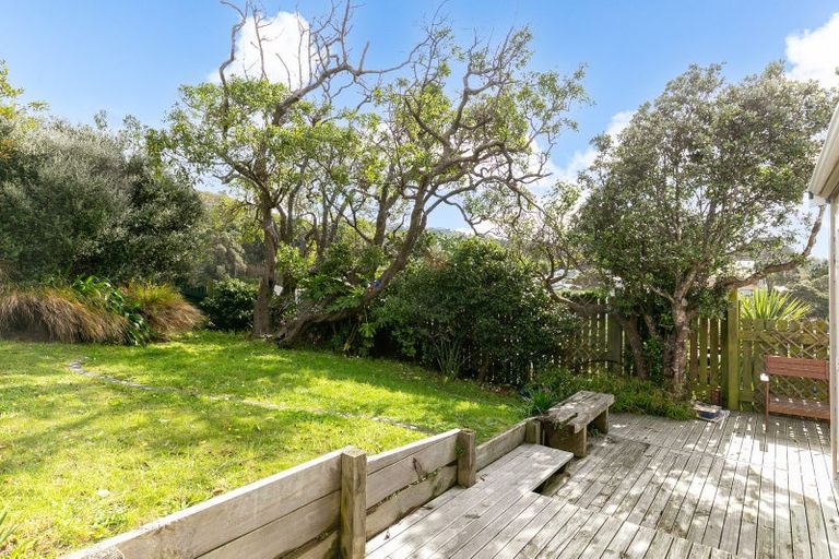 Photo of property in 32 Eden Street, Island Bay, Wellington, 6023