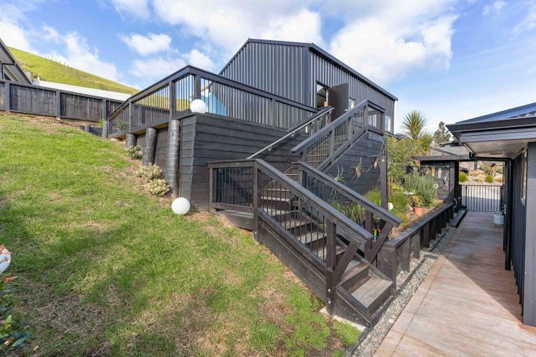 Photo of property in 5 Manatu Close, Whangamata, 3691