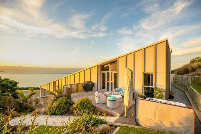 Photo of property in 9 Lighthouse View, Atawhai, Nelson, 7010