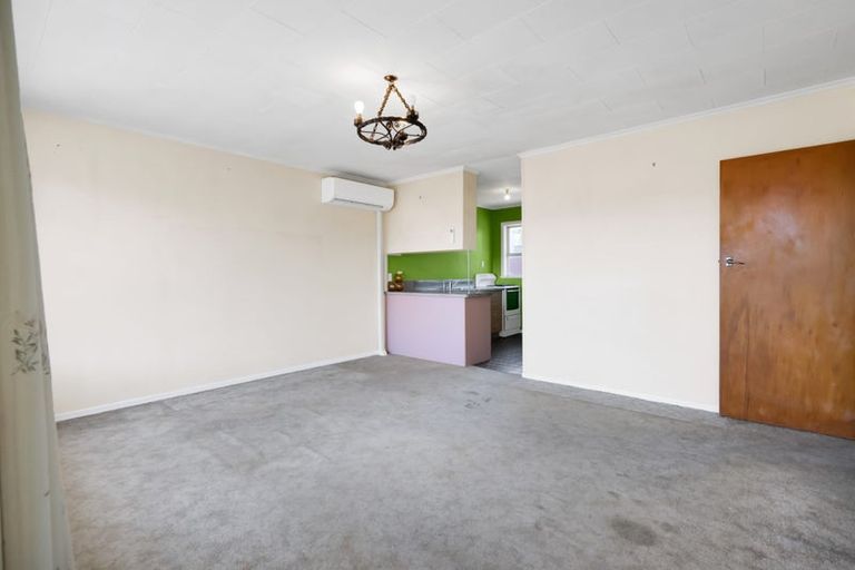 Photo of property in 2/22 Hua Street, Bell Block, New Plymouth, 4312