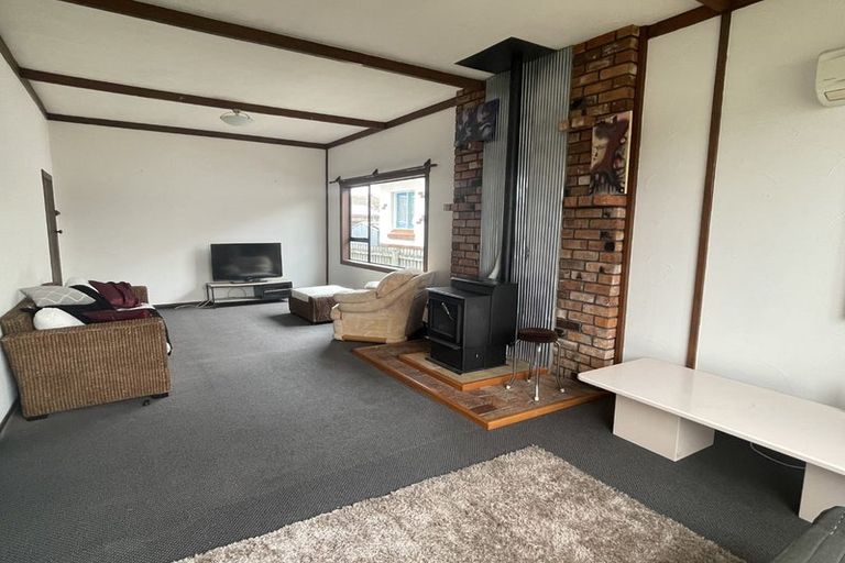 Photo of property in 115 Macandrew Road, South Dunedin, Dunedin, 9012