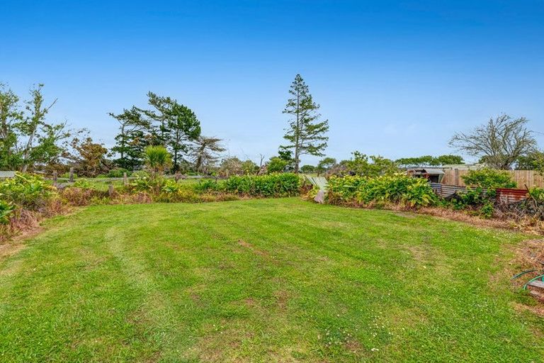 Photo of property in 233 Parkhurst Road, Parakai, 0830