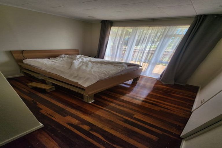 Photo of property in 6 Chadwick Crescent, Mangere East, Auckland, 2024