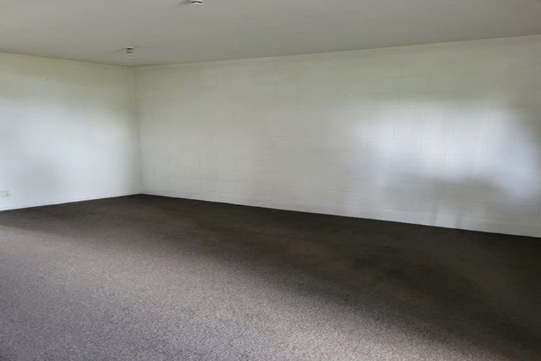 Photo of property in 3/14 Blockhouse Road, Avondale, Auckland, 1026