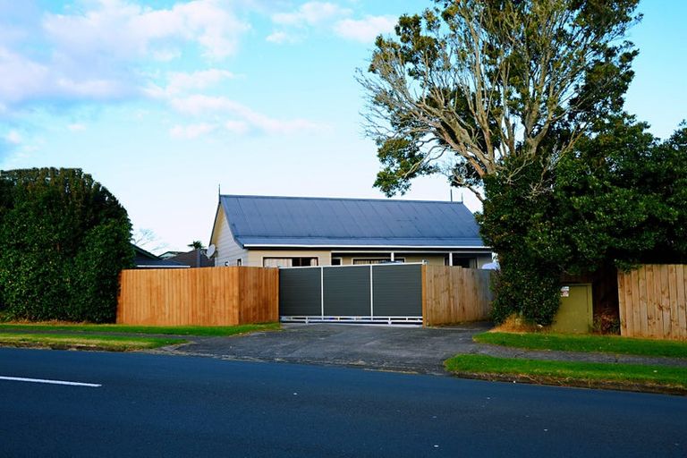 Photo of property in 8 Fortunes Road, Half Moon Bay, Auckland, 2012