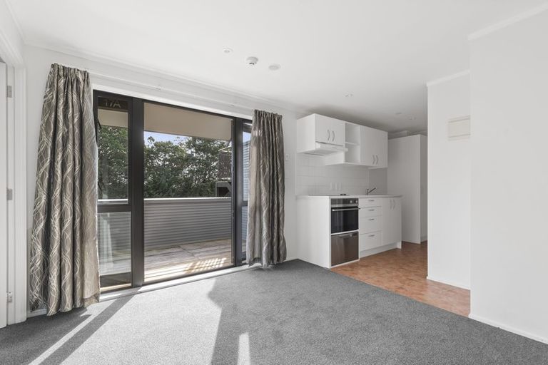 Photo of property in 17a/30 Westward Ho, Glen Eden, Auckland, 0602
