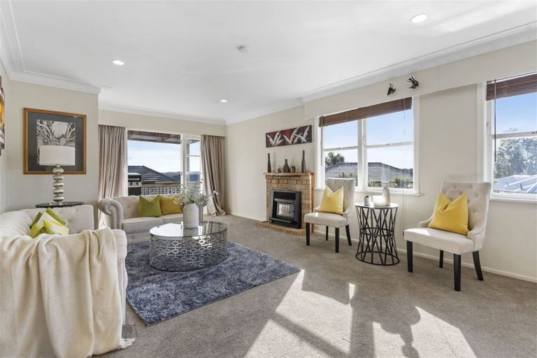 Photo of property in 3 Aeroview Drive, Beach Haven, Auckland, 0626