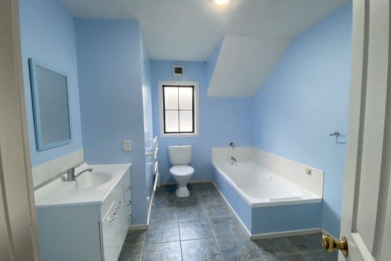 Photo of property in 70a Erlestoke Crescent, Churton Park, Wellington, 6037