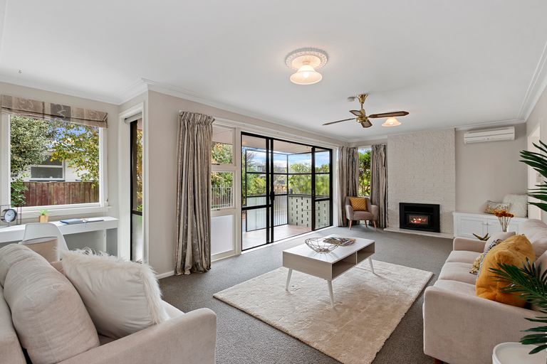 Photo of property in 113 Effingham Street, North New Brighton, Christchurch, 8083