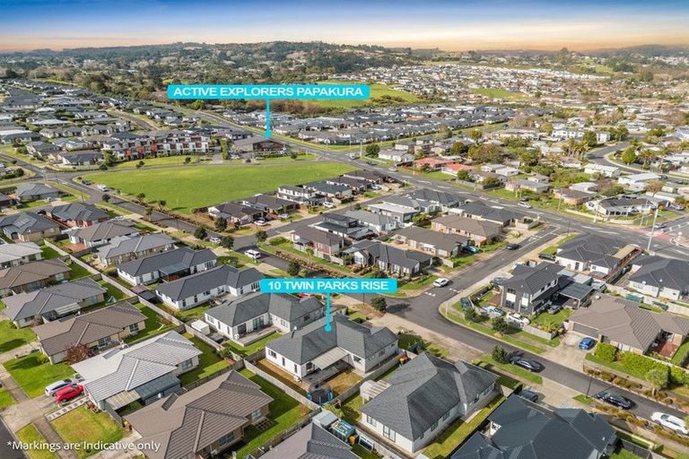 Photo of property in 10 Twin Parks Rise, Papakura, 2110