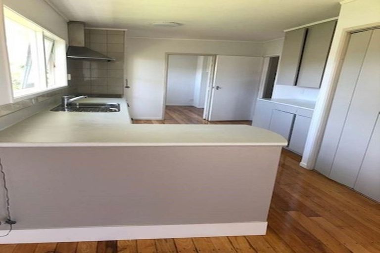 Photo of property in 4b Corrella Road, Belmont, Auckland, 0622