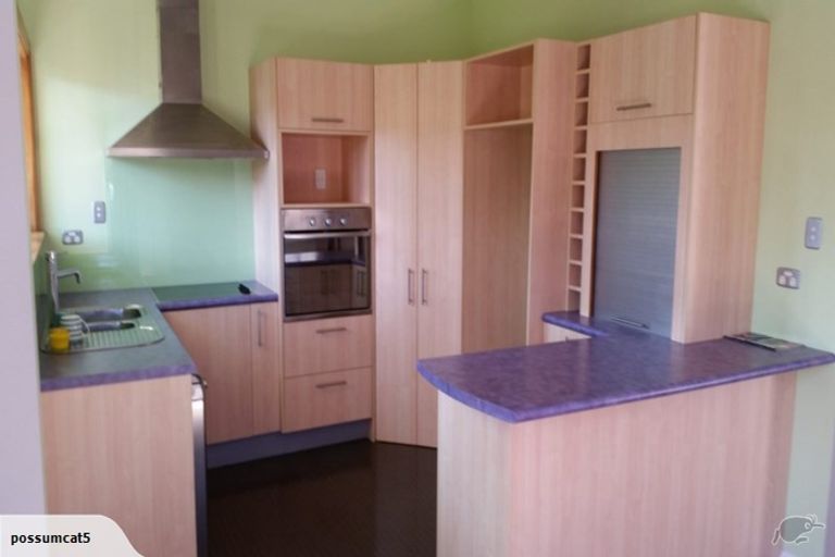 Photo of property in 5 Murray Street, Wallaceville, Upper Hutt, 5018