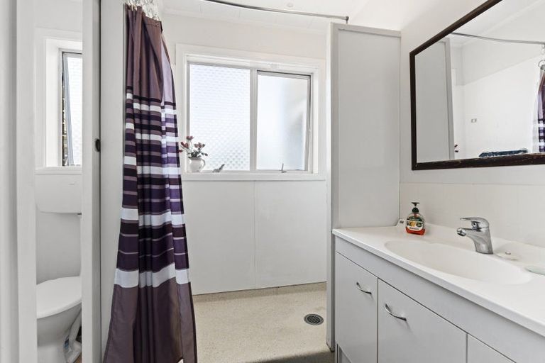 Photo of property in 2/194 Powderham Street, New Plymouth, 4310