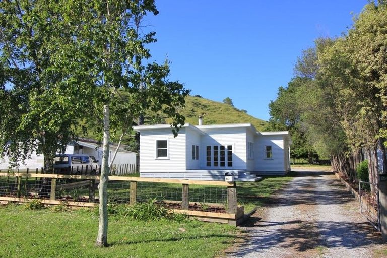 Photo of property in 80 Paraone Road, Tamarau, Gisborne, 4010