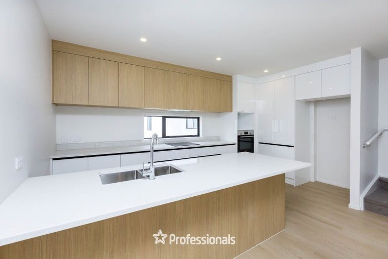 Photo of property in 1 Myrtle Street, Hutt Central, Lower Hutt, 5010