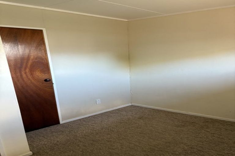 Photo of property in 46 Terry Crescent, Milson, Palmerston North, 4414