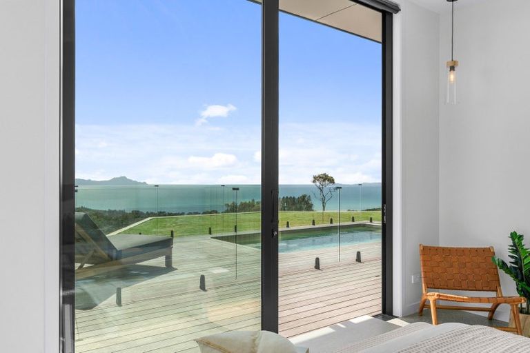 Photo of property in 114 The Ridge, Langs Beach, Waipu, 0582