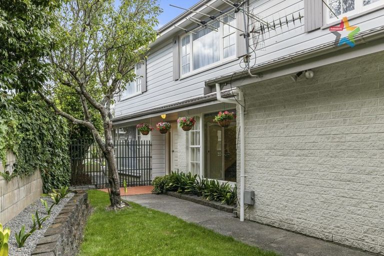 Photo of property in 82 Oxford Terrace, Epuni, Lower Hutt, 5011
