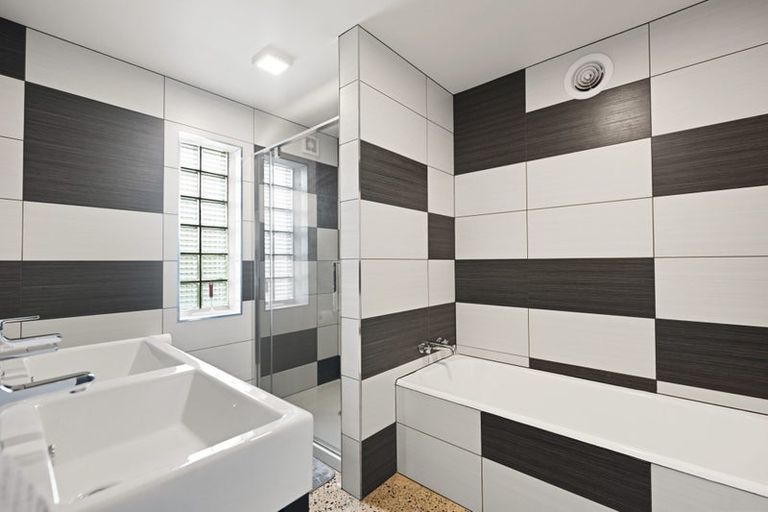 Photo of property in 484 River Road, Fairfield, Hamilton, 3214