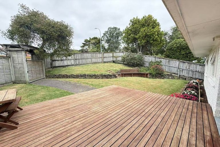Photo of property in 74 Marlborough Avenue, Glenfield, Auckland, 0629