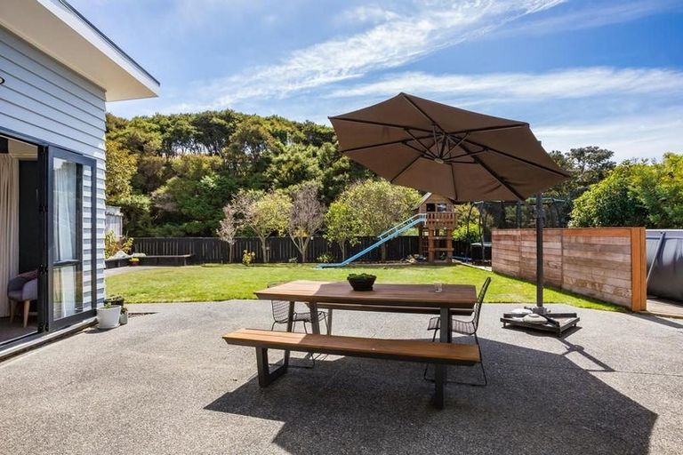 Photo of property in 26 Navigation Drive, Whitby, Porirua, 5024