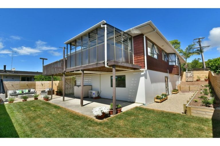 Photo of property in 360a Whangaparaoa Road, Stanmore Bay, Whangaparaoa, 0932