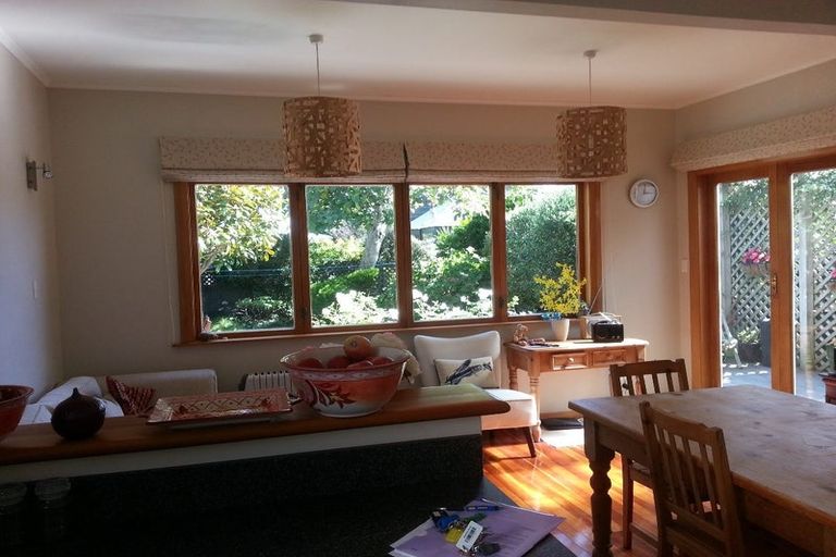 Photo of property in 212 Muritai Road, Eastbourne, Lower Hutt, 5013