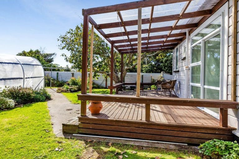 Photo of property in 51 Dixon Avenue, Hawera, 4610