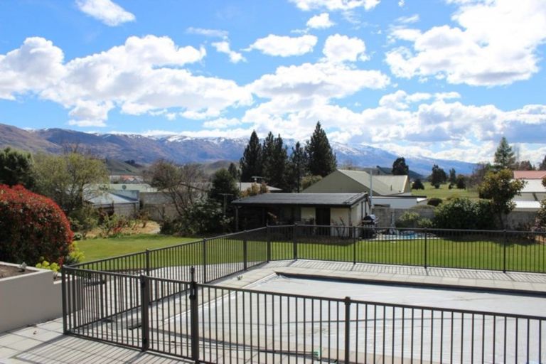 Photo of property in 6 Leitrum Street, Cromwell, 9310