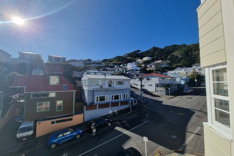 Photo of property in 82 Majoribanks Street, Mount Victoria, Wellington, 6011