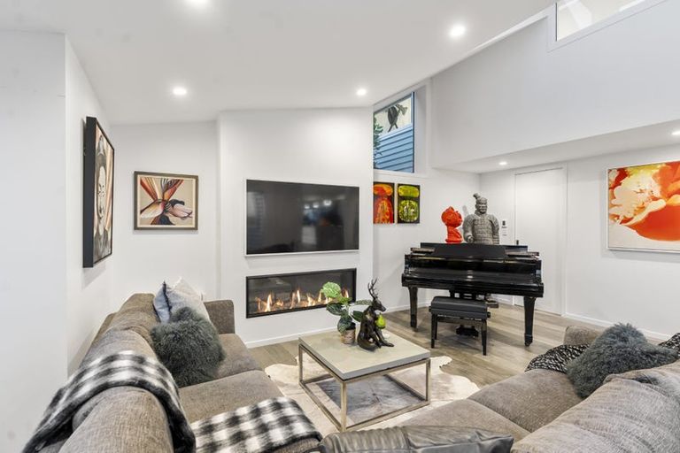 Photo of property in 12a Albert Road, Devonport, Auckland, 0624