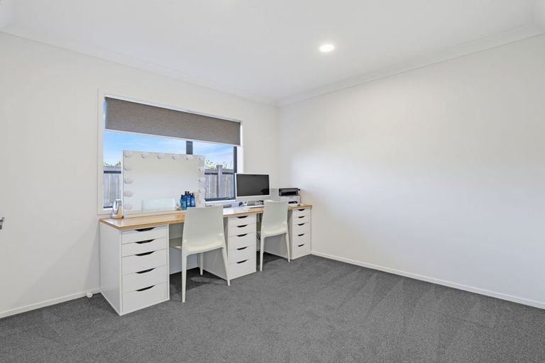 Photo of property in 16a Bullmore Place, Pukehangi, Rotorua, 3015