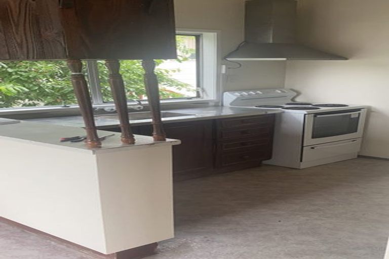 Photo of property in 2/3 Northwick Place, Hillcrest, Auckland, 0627