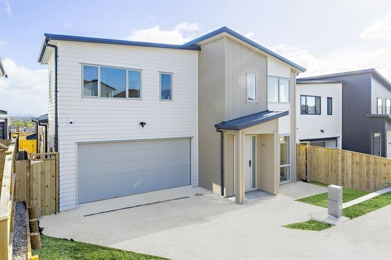 Photo of property in 17 Paripari Street, Flat Bush, Auckland, 2019