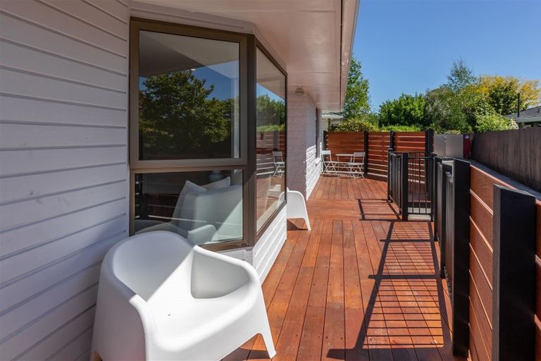 Photo of property in 1/450a Harewood Road, Harewood, Christchurch, 8051