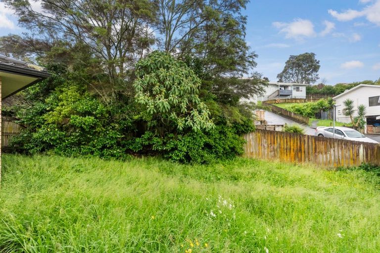 Photo of property in 14 Dovey Place, Massey, Auckland, 0614