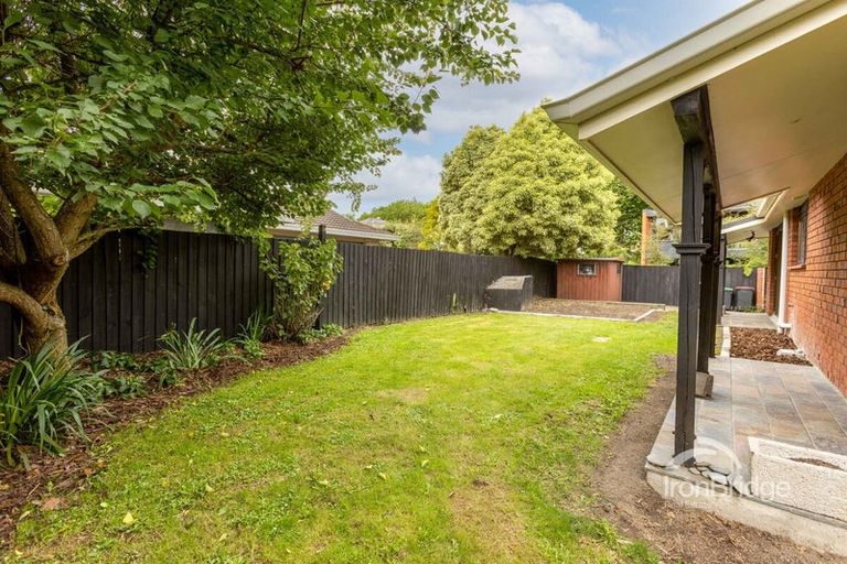 Photo of property in 270 Memorial Avenue, Burnside, Christchurch, 8053