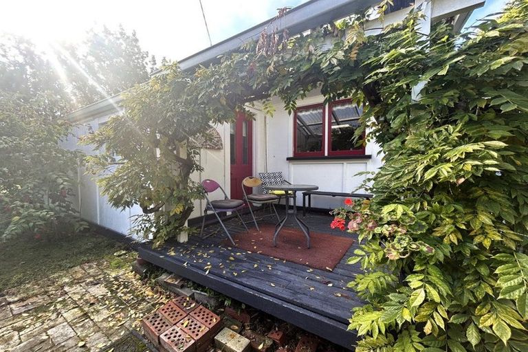 Photo of property in 1071 Links Road, Waiohiki, Napier, 4183