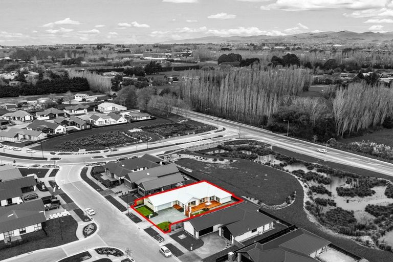 Photo of property in 5 Mills Road, Marshland, Christchurch, 8051