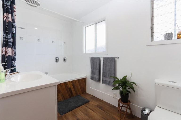 Photo of property in 16 Deborah Place, Mangakakahi, Rotorua, 3015