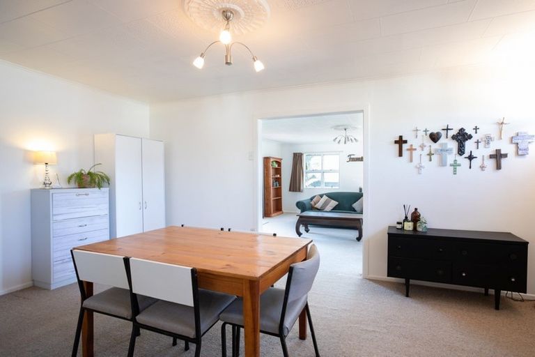 Photo of property in 284 Tremaine Avenue, Takaro, Palmerston North, 4412