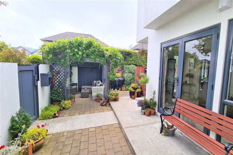 Photo of property in 8/44 London Street, Richmond, Christchurch, 8013