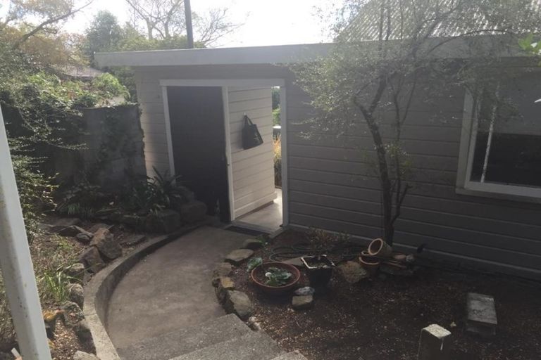 Photo of property in 116 Moncks Spur Road, Redcliffs, Christchurch, 8081