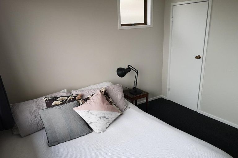 Photo of property in 8 Aquarius Avenue, Glen Eden, Auckland, 0602