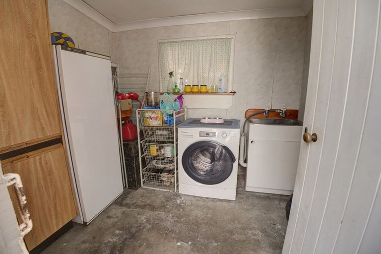 Photo of property in 30 Colenso Avenue, Hospital Hill, Napier, 4110