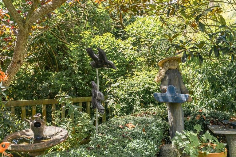 Photo of property in 37 Aston Road, Waikanae, 5391