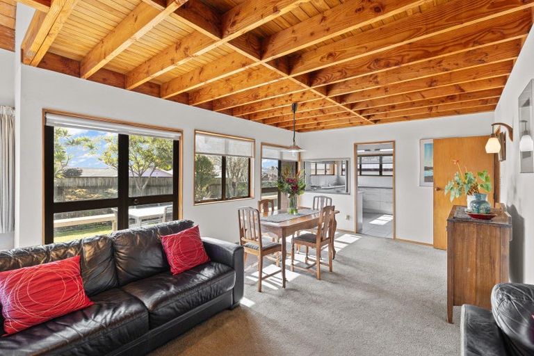 Photo of property in 23 Wesley Avenue, Frankleigh Park, New Plymouth, 4310