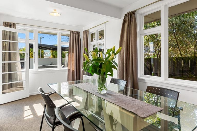 Photo of property in 16 Dinton Street, Russley, Christchurch, 8042