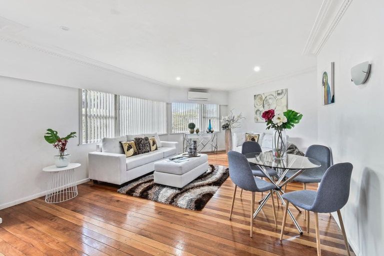 Photo of property in 2/23 Rose Road, Papatoetoe, Auckland, 2025