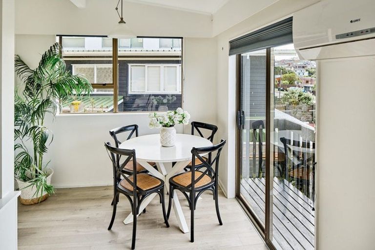 Photo of property in 27 Old Coach Road, Johnsonville, Wellington, 6037